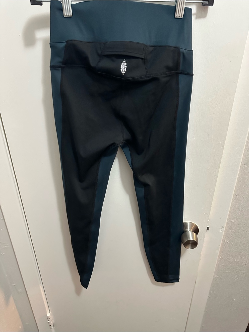 Free People Two-Tone Black and Teal woman Leggings